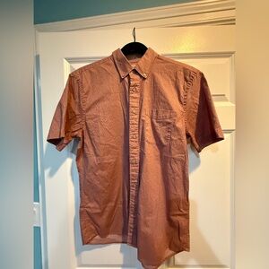 Faherty Men’s Short Sleeve shirt in Salmon Size Medium